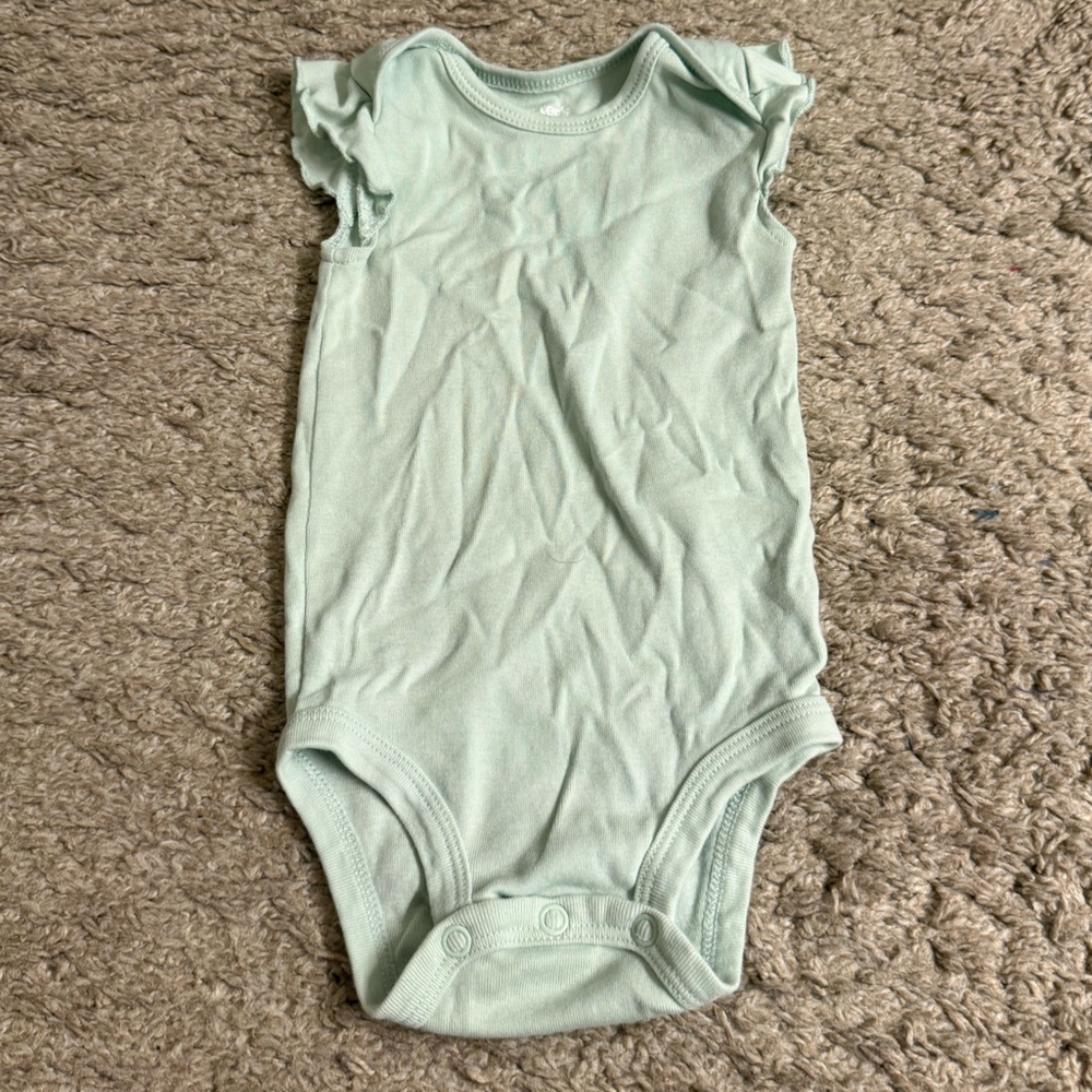 Carter's Light Green Mint Ruffle Sleeve Bodysuit Onesie - 6 months